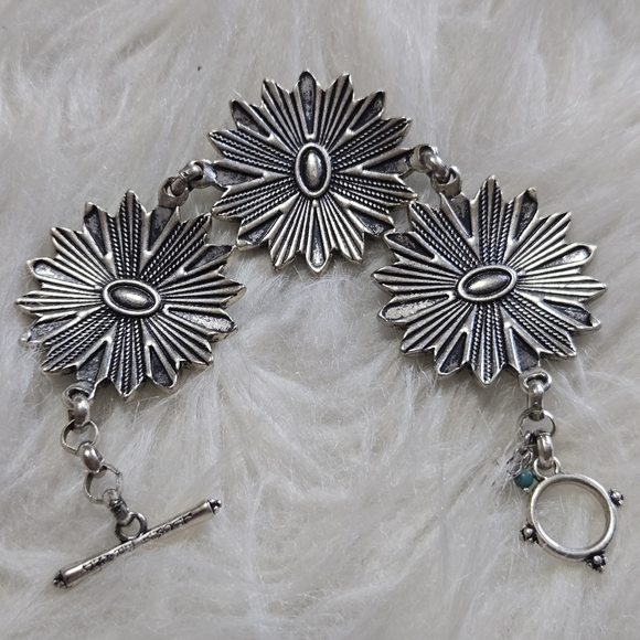 LUCKY BRAND Flower and Faux Turquoise Bracelet Toggle Boho Festival Floral - Picture 3 of 6